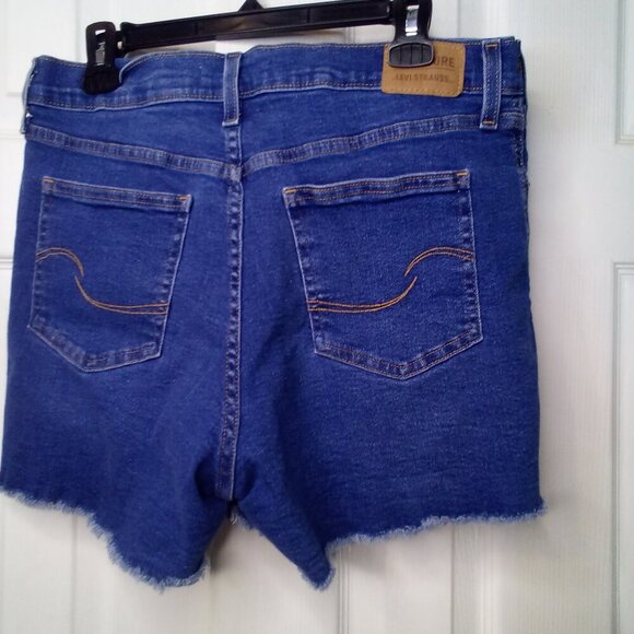 Signature Levi Strauss Shorts Women 14 Heritage High Rise Raw Hem Denim Blue - Picture 14 of 14